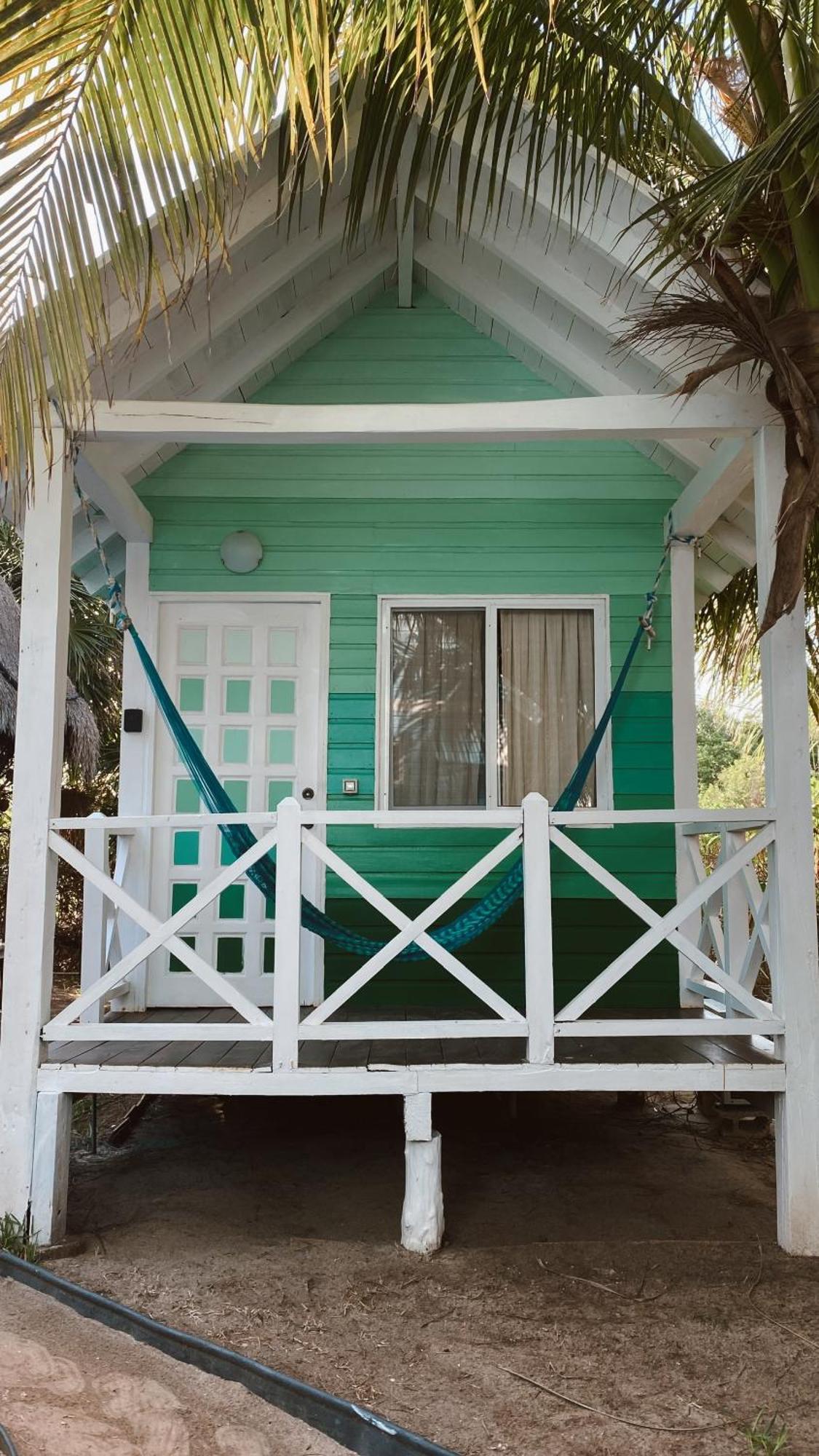 Whyknot Holbox Bed & Breakfast Exterior photo